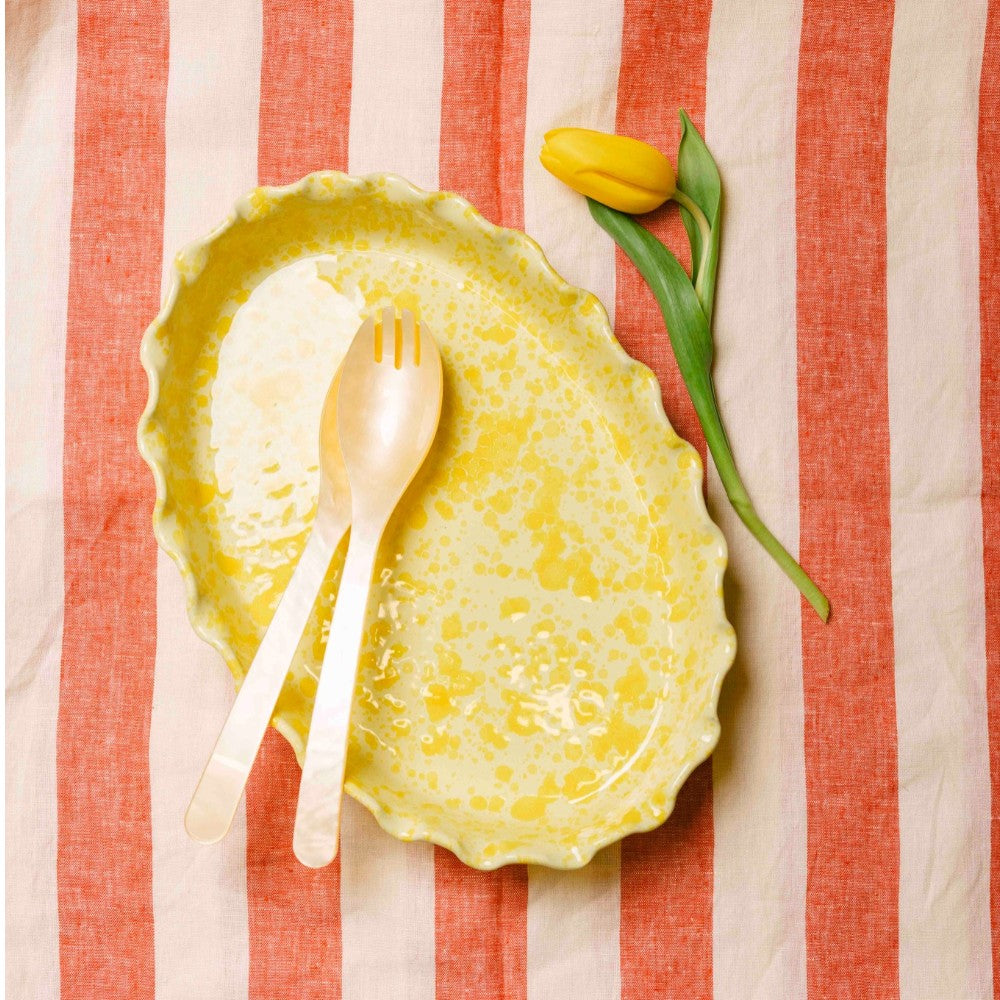 Frill Edge Splatterware Dish