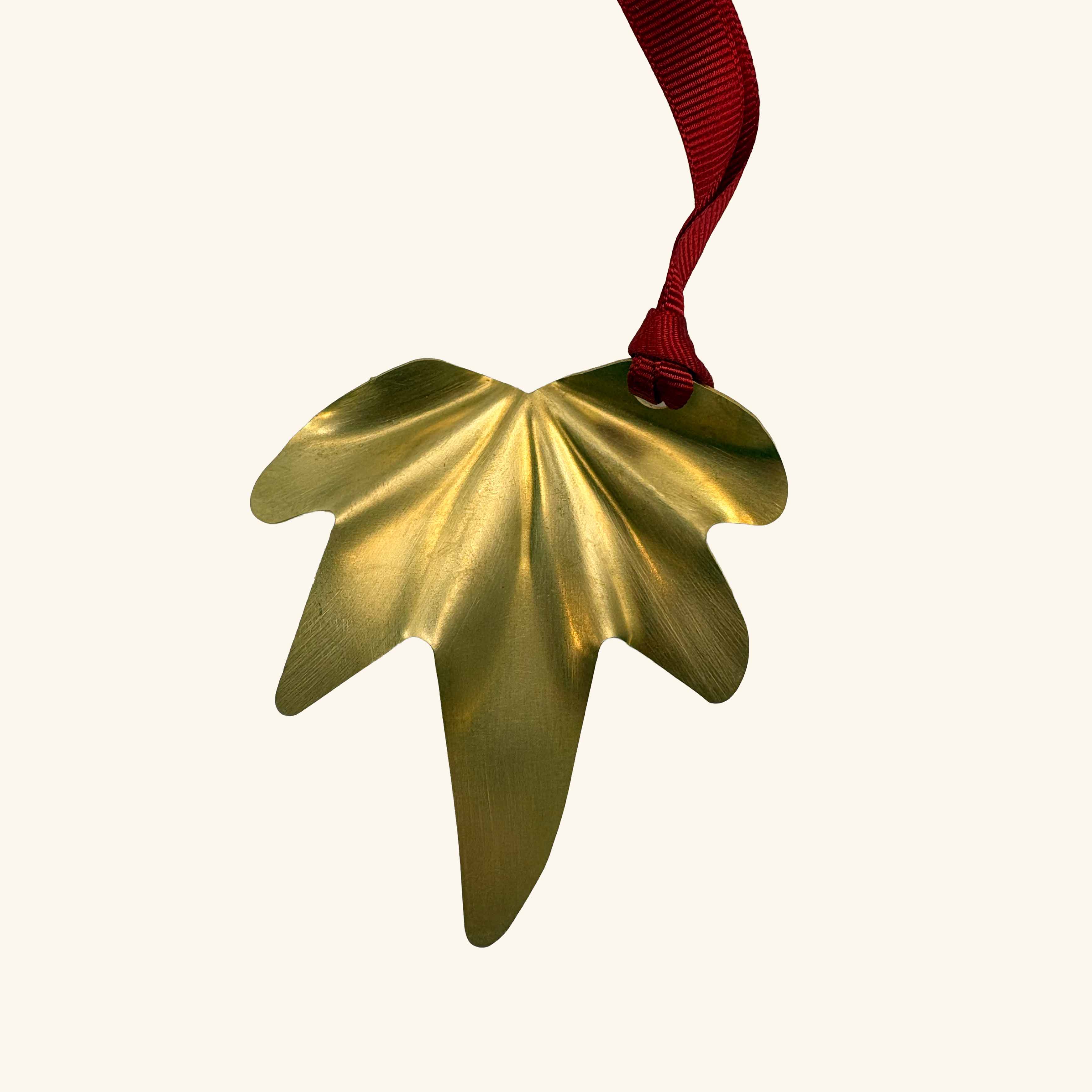 Ivy Brass Decoration