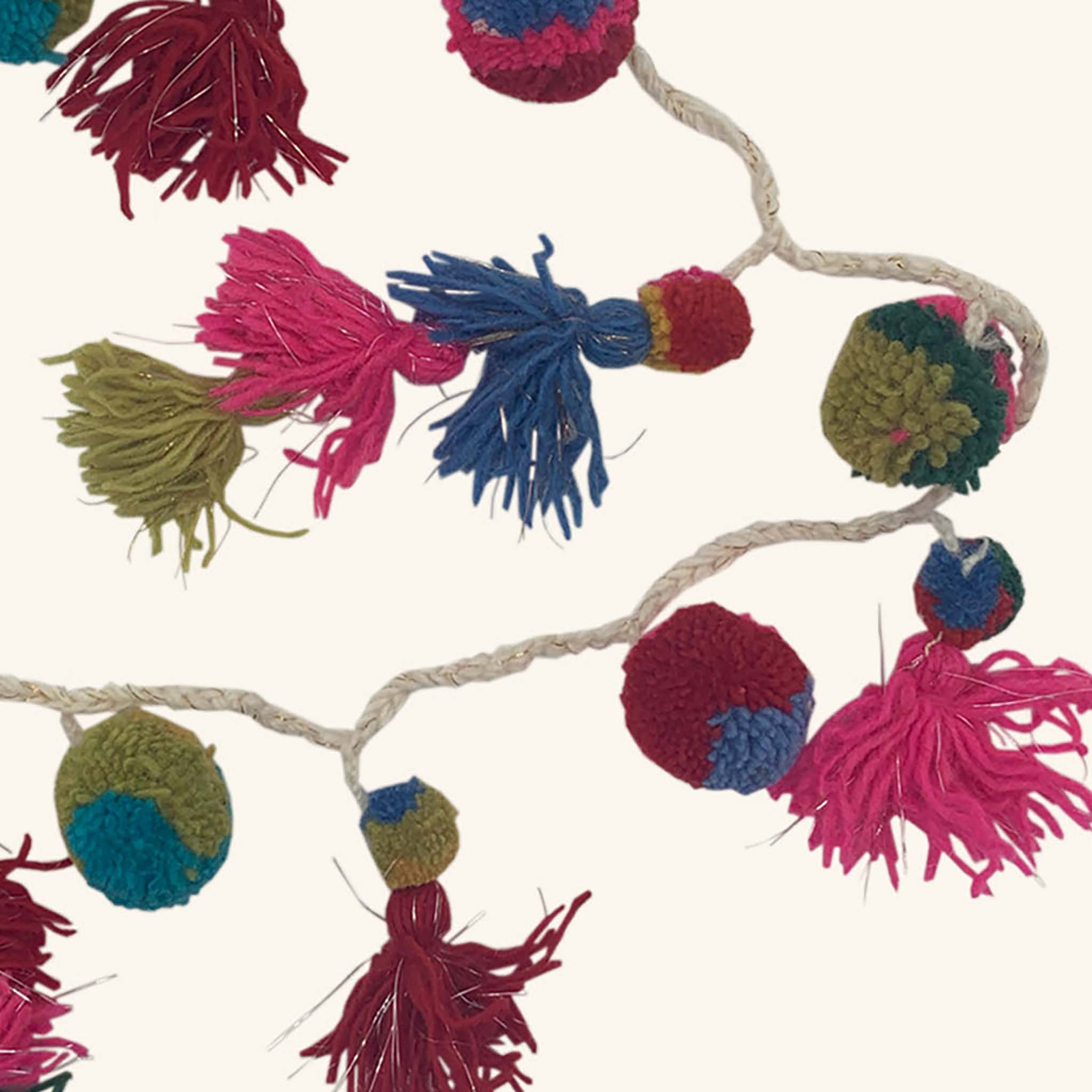 Pom Pom Garland