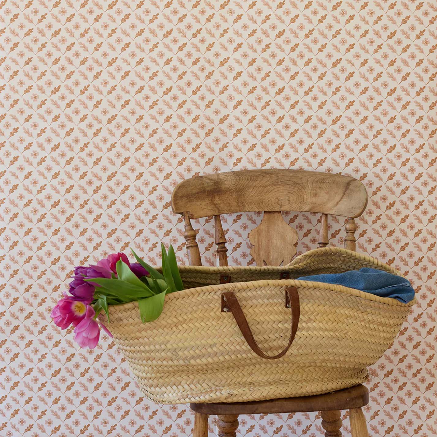 Oxalis Oak Wallpaper