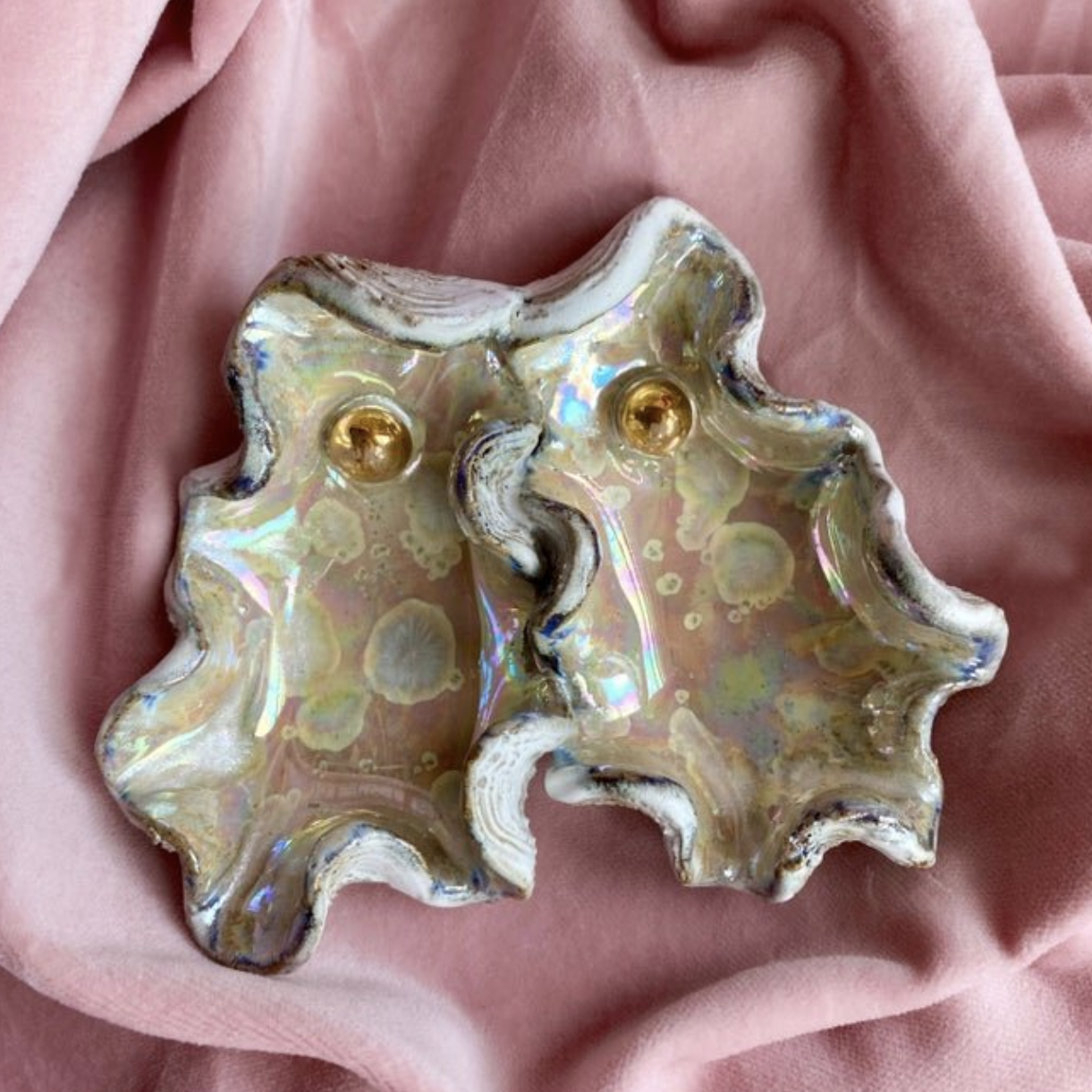 Double Ceramic Oyster Shell Pinch Pot