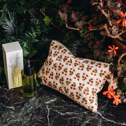 Quilted Geranium Mini Zip Purse