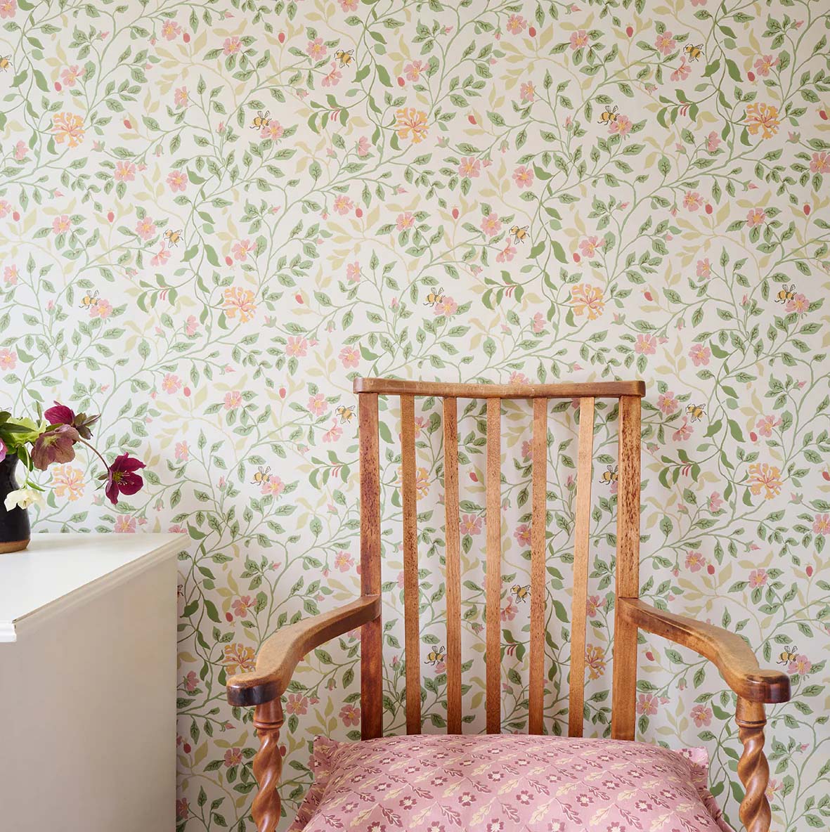 Wild Rose Peridot Wallpaper